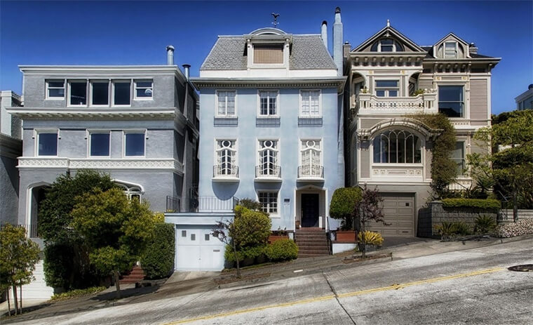 panic-in-the-housing-market-yurz